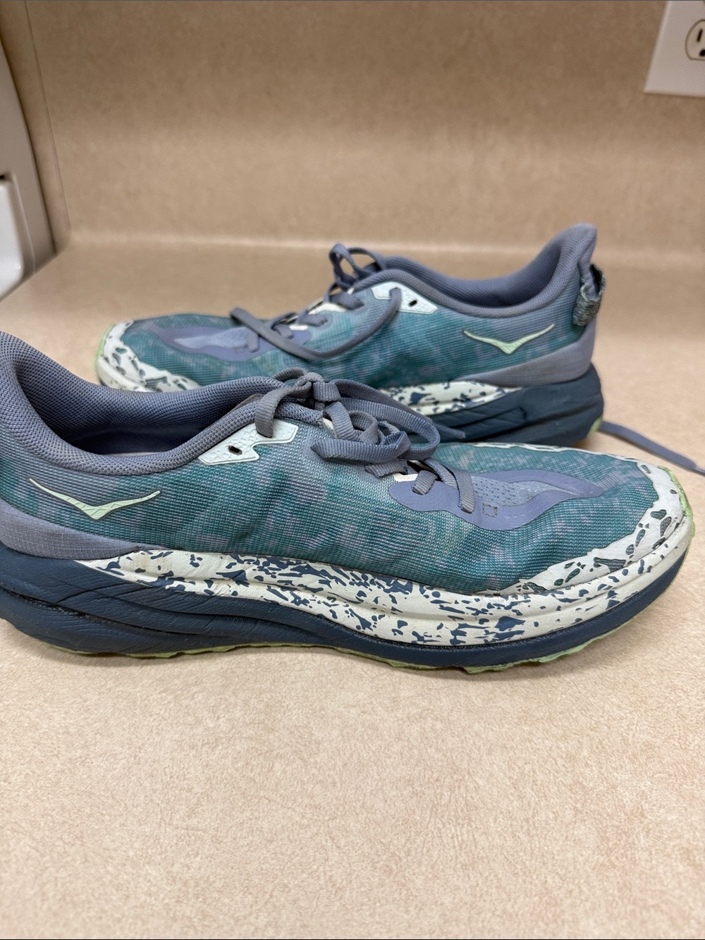 Hoka Women's speedgoat 6 - Picture 11 of 13